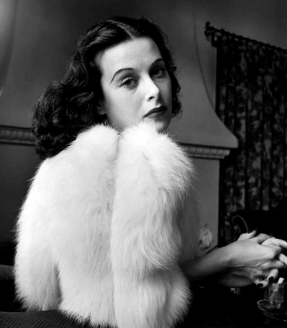 Hedy Lamarr ，1938 ​​​