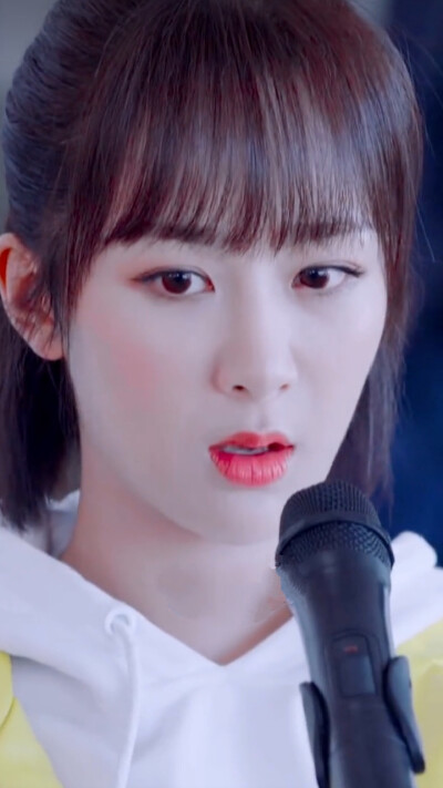 佟年亲爱的热爱的