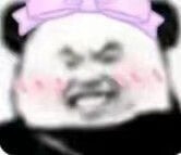 去复印店复印身份证，进去后掏出身份证和一张百元钞票，怕店主找不开说：“我只有一张100的，你给不给复印？”店主说：“对不起我们这里不复印人民币，有身份证也不行！” 