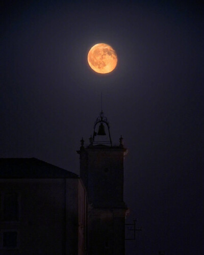 月光下的西西里