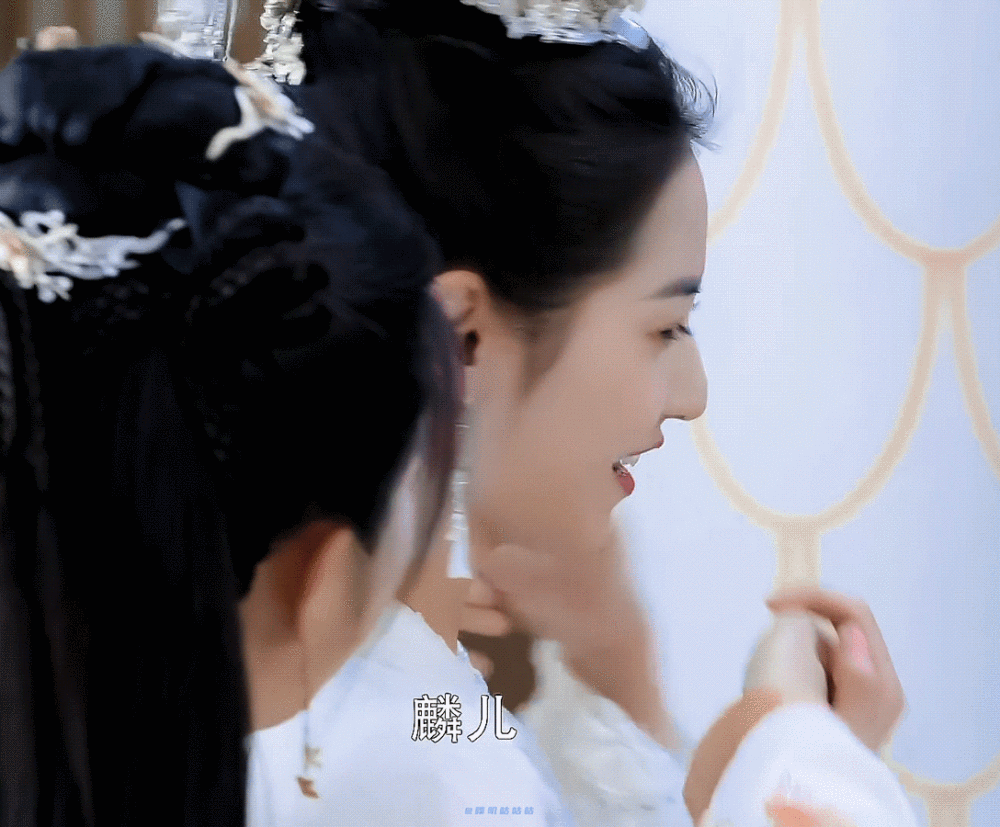 陈钰琪 | 白璎
cr:噗叽咕咕咕