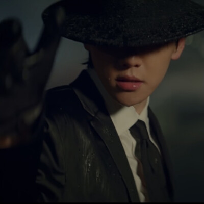 边伯贤可二改
注明沈千渝