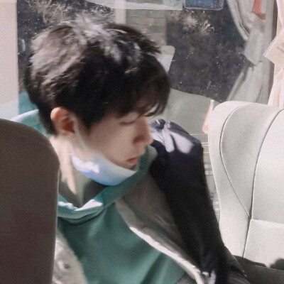 孤独像无人送粥的重感冒