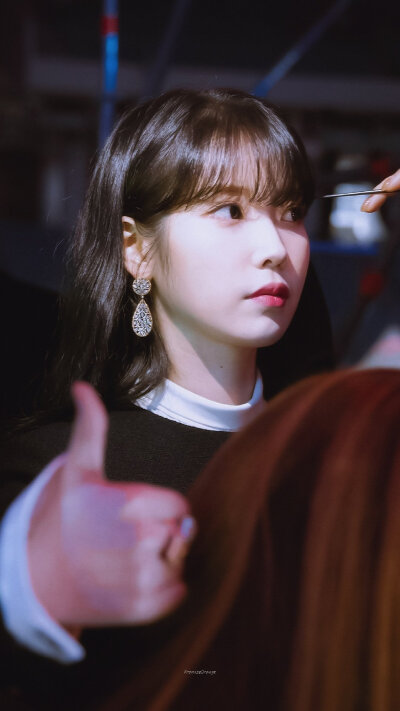 李知恩 IU