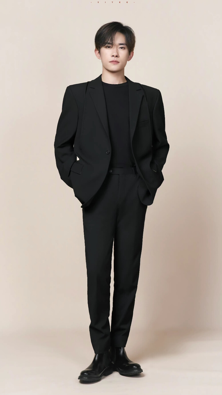 易烊千玺 电影奇迹•笨小孩