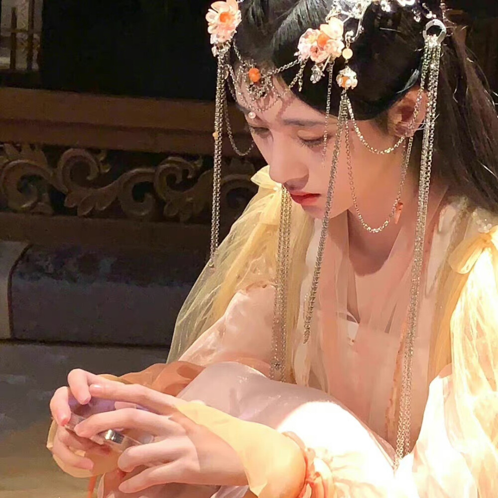 鞠婧祎