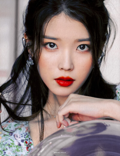 IU | 2022台历
cr:花臂小天使