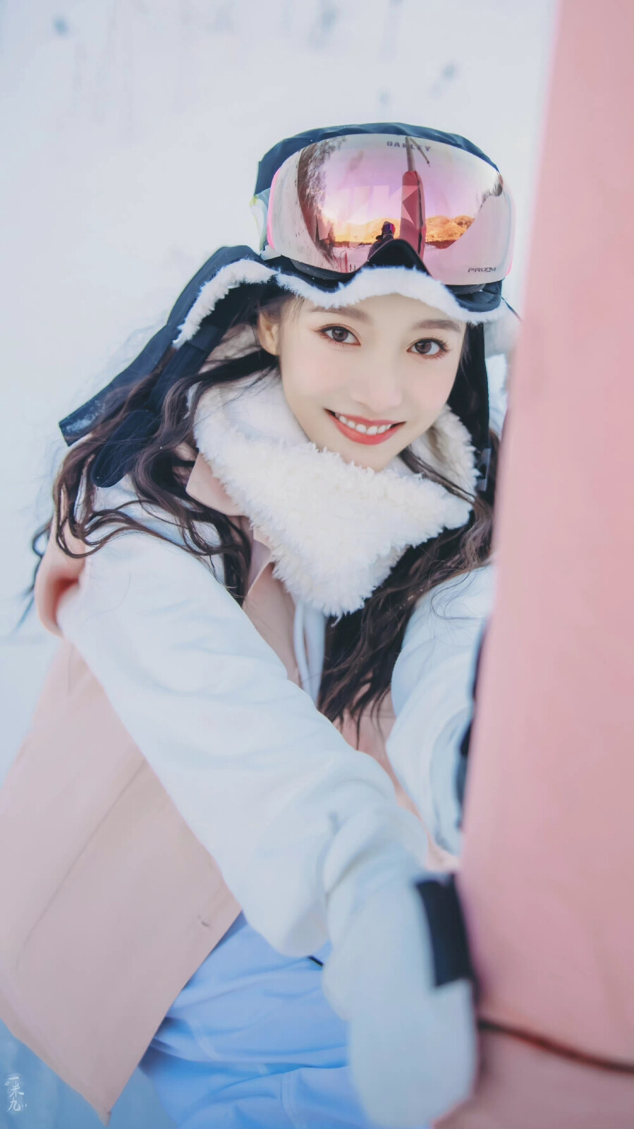 ➠姜贞羽 雪 精 灵
cr@一米九oO
#姜贞羽是冰雪精灵吧# | #姜贞羽滑雪少女写真# ​