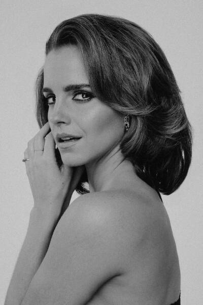 Emma Watson for Vogue UK & Arabia & Mexico & Spain
摄影: Mack Breeden
[weibo@EW有求必应屋]