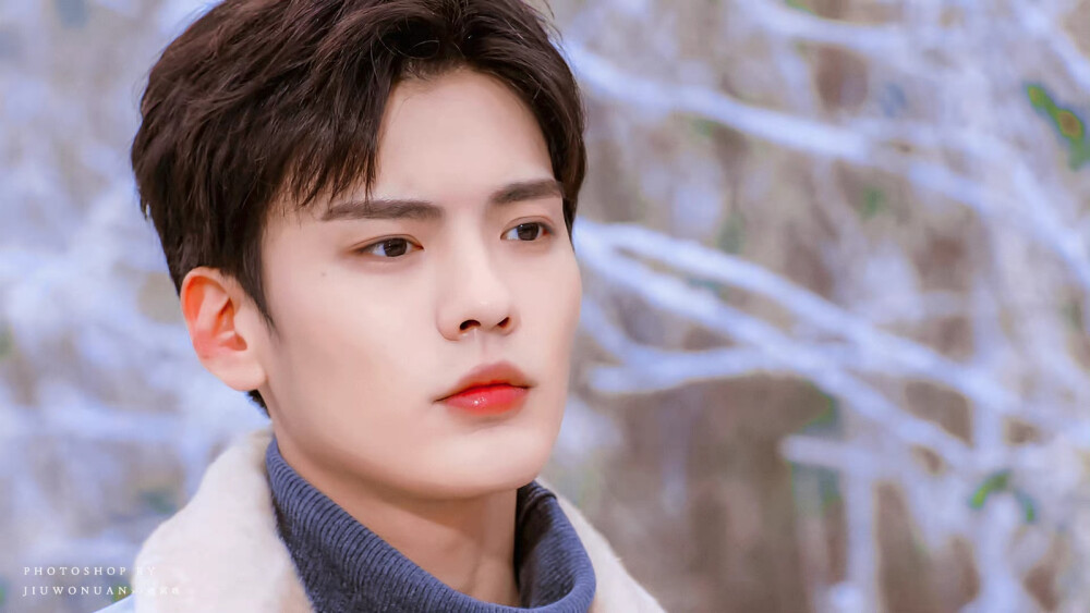 毕雯珺x艾景初｜在冬天约会
cr@酒窝暖