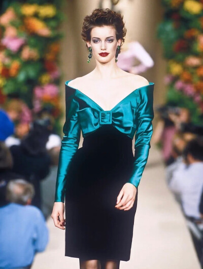 517 Yves Saint Laurent F/W 1996