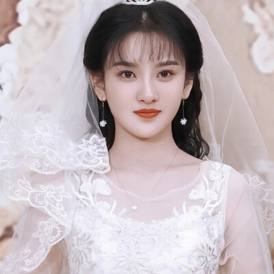 宋祖儿
微博@o小熊日记o