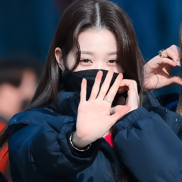 安宥真＆张元英