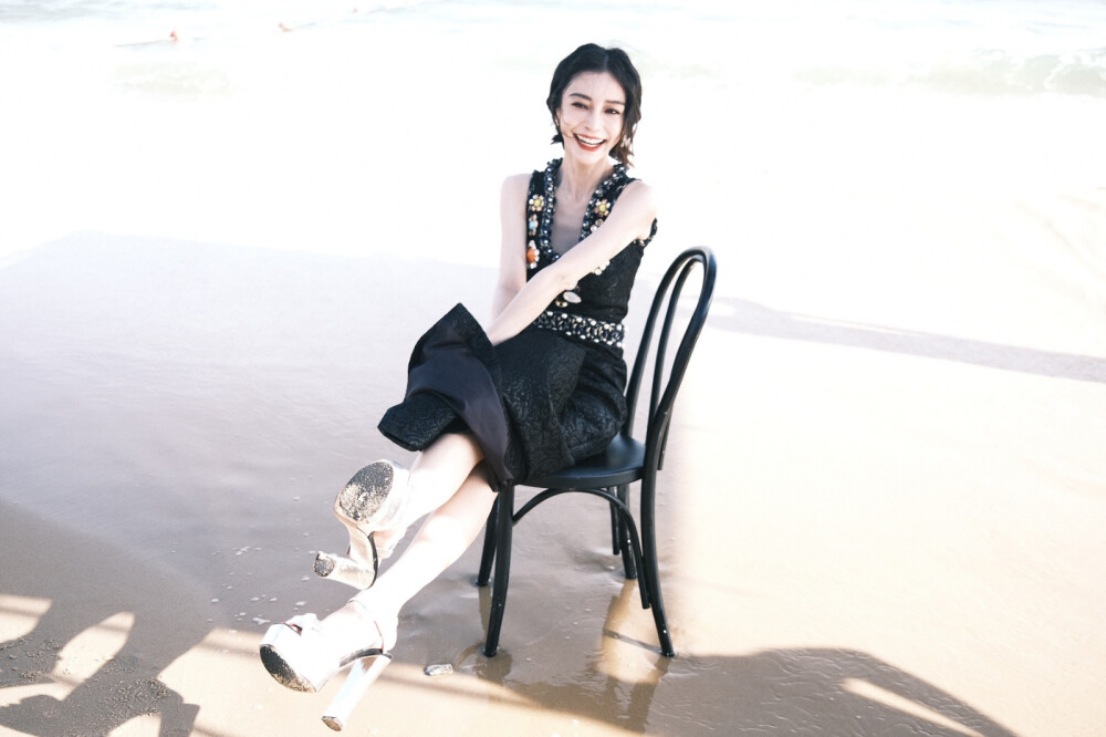 Angelababy/yy