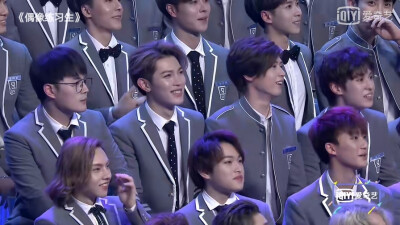 《偶像练习生》