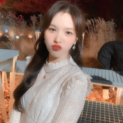 小鳄鱼也会想要亲亲'wendy