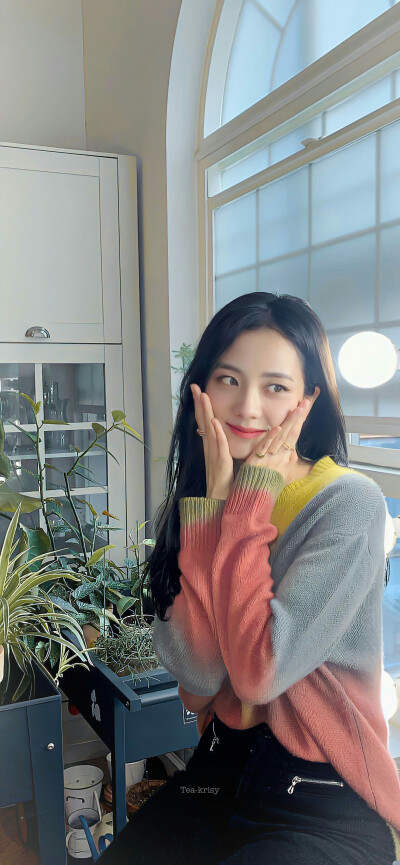 jisoo
cr：Tea-krisy