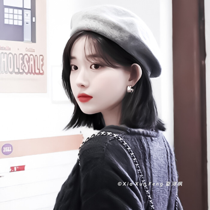 阮池
（那个美女知道出处提醒一下T^T）