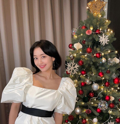 JIHYO 朴志效