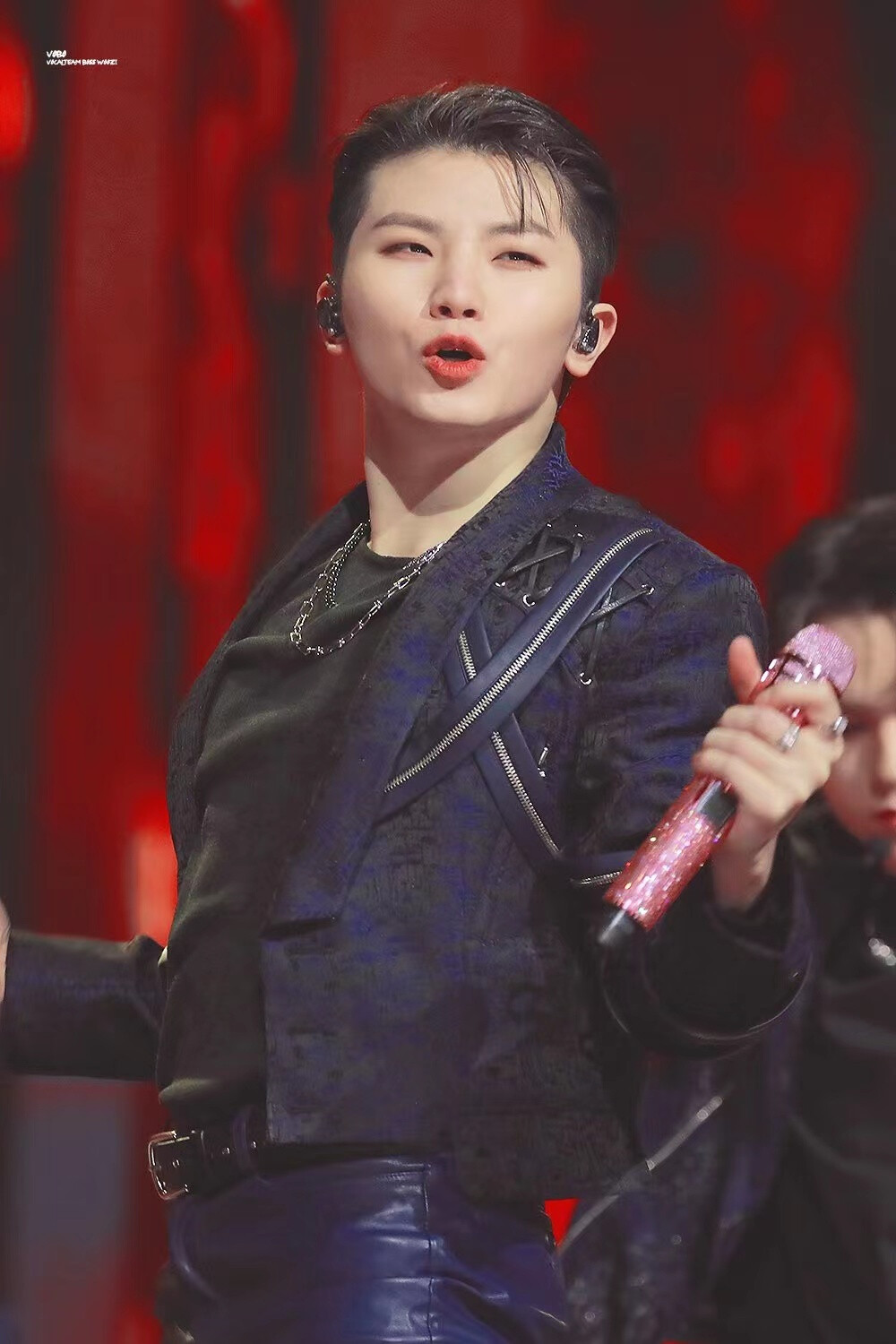 李知勋（WOOZI）