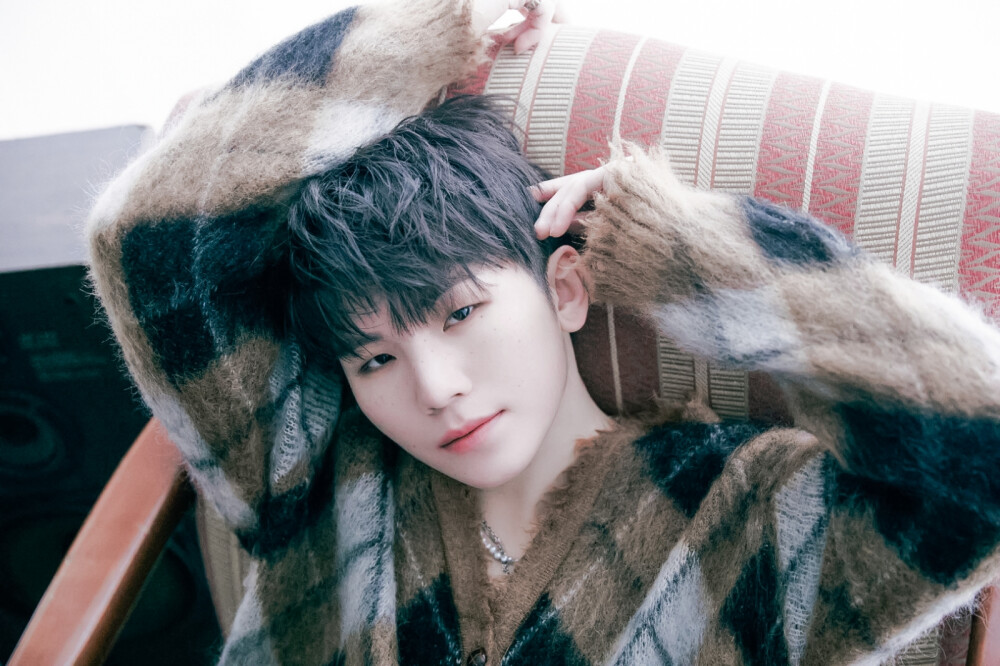 李知勋（WOOZI）