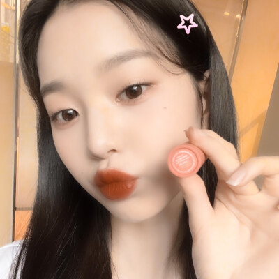  有些歌只听前奏就心动 有些人光是遇见就like。