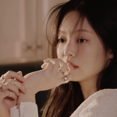 
缠住 吻住春风 吹住我吗