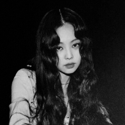 
缠住 吻住春风 吹住我吗