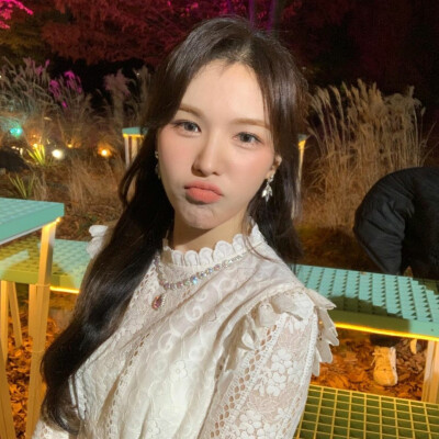 二改收藏点赞专辑
孙胜完 金艺琳 朴秀荣