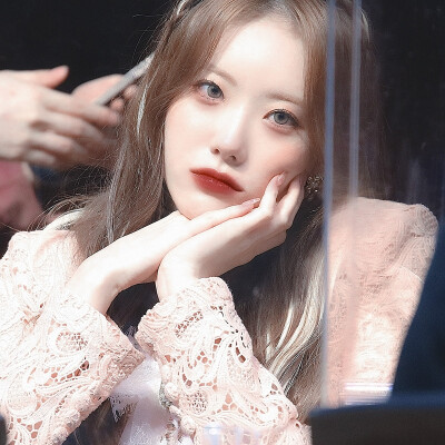 欧尼新年快乐'luda