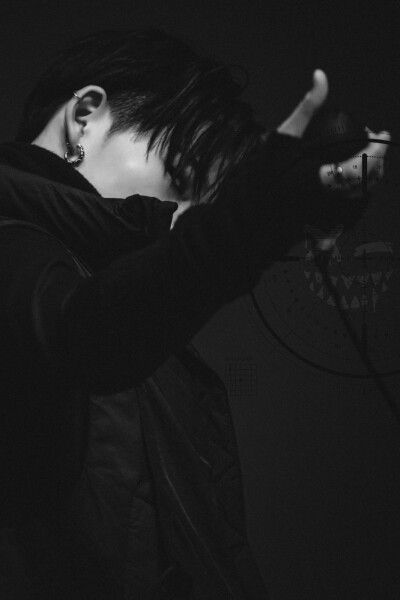 西村力.
NI-KI.
enhypen.