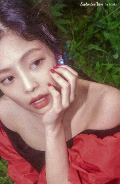 Jennie solo