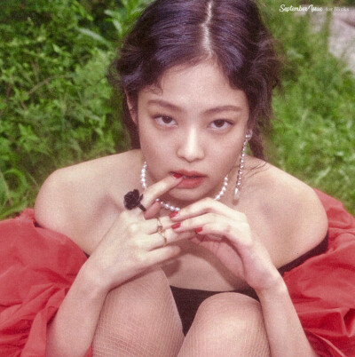 Jennie solo