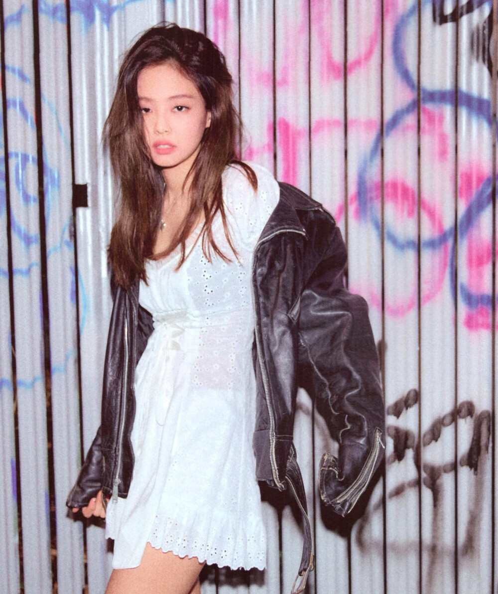 Jennie solo