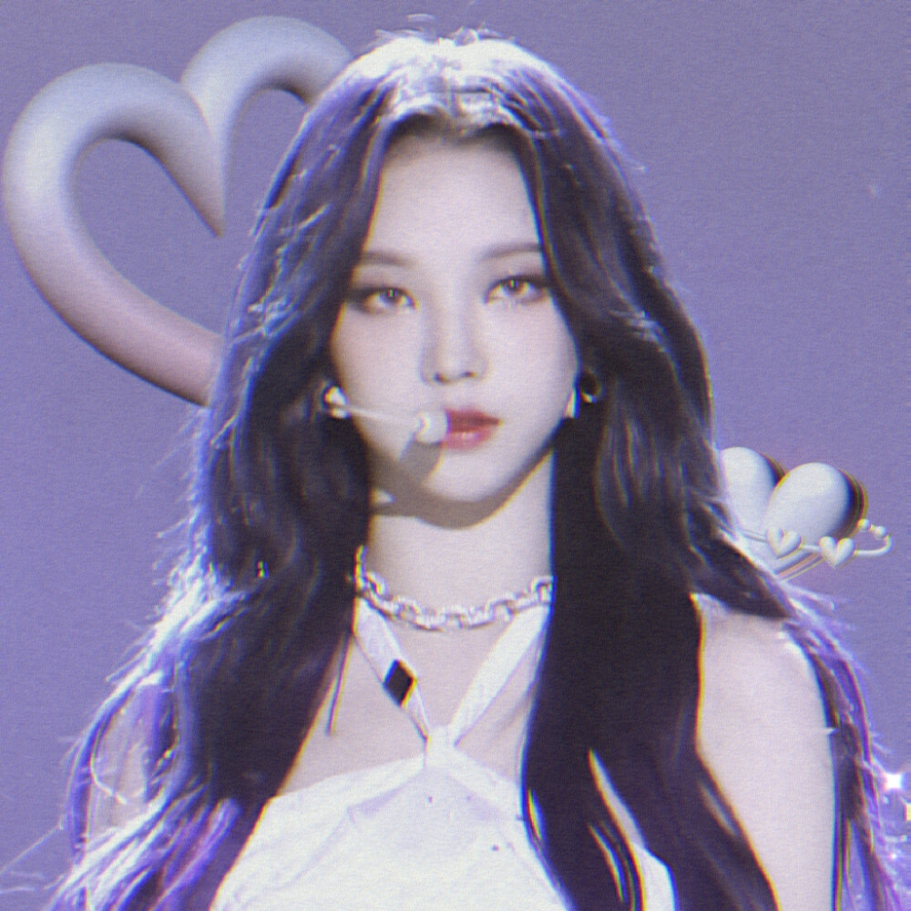 I don’t have the strenghth to stay away from you anymore.
karina
cr.kimtaey