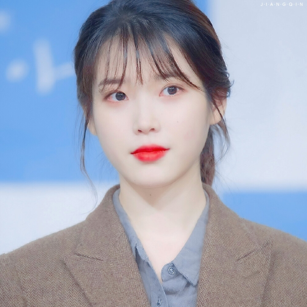 李知恩IU
爱豆头像