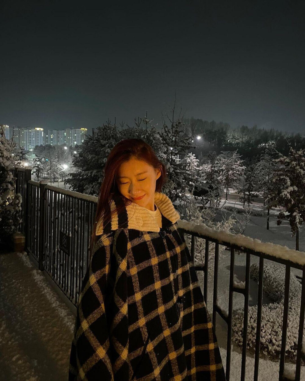 CHAERYEONG 李彩领