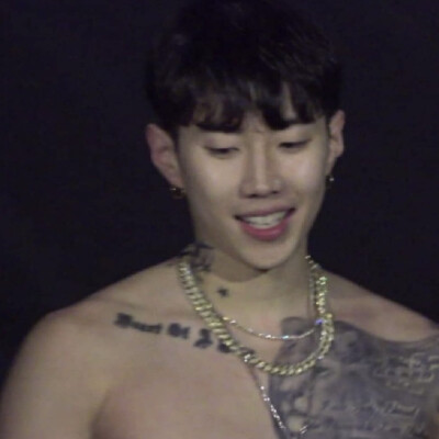 真人男生头像 ｜ 高清男头 ｜ 拿图点赞
Jay Park 朴宰范 .
童颜男友 ​​​