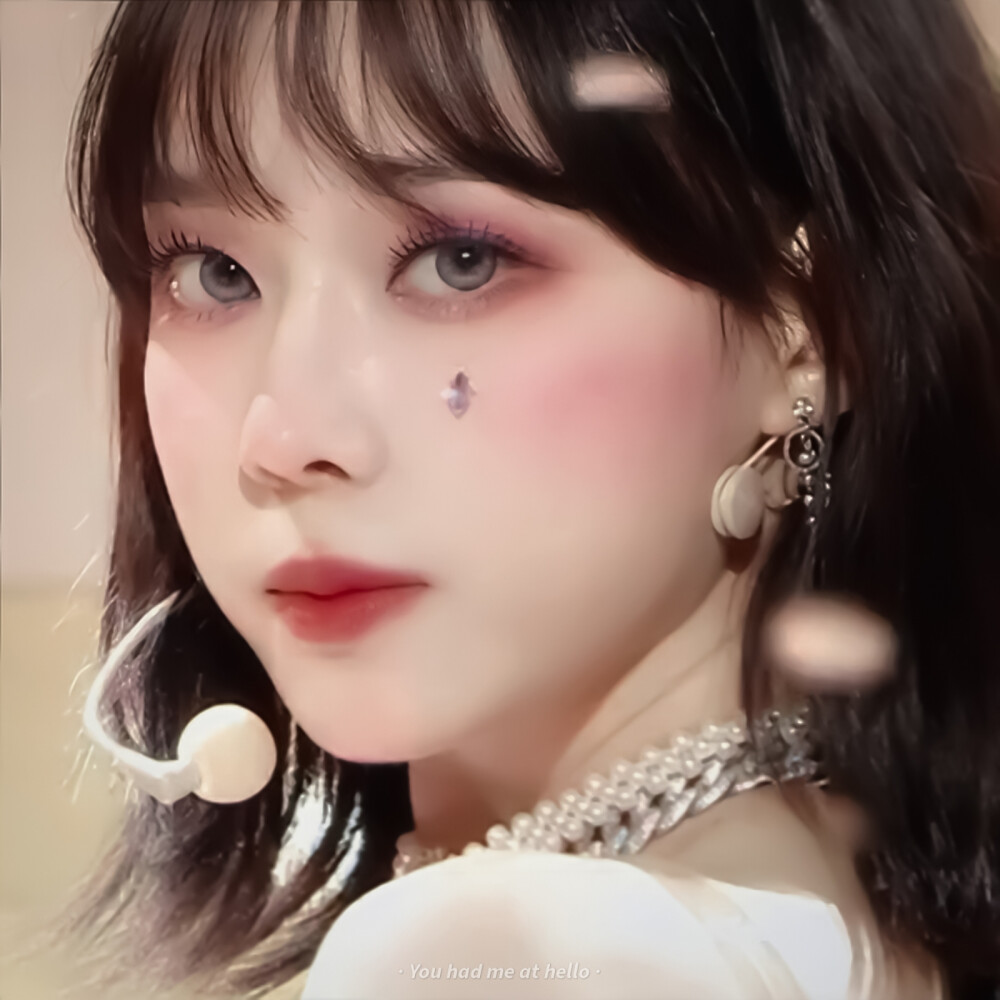 ：当你看向我
原金智莹