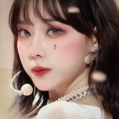 ：当你看向我
原金智莹