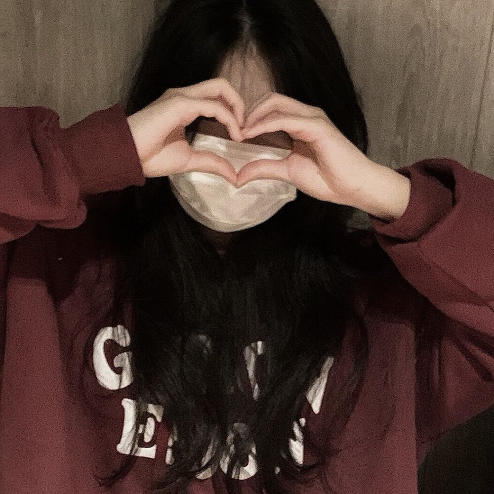 女头./
“有的歌光听前奏就很心动，有的人光是遇见就很like.”