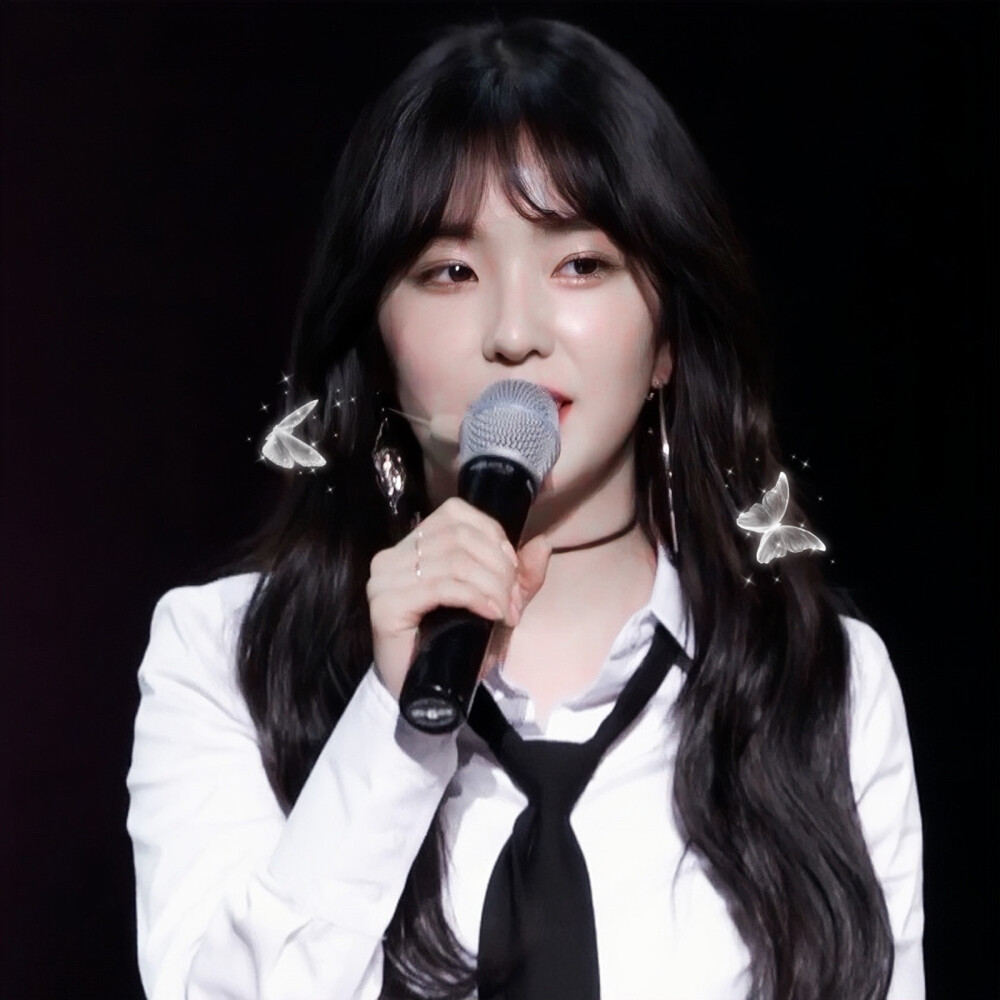 “梦醒蝴蝶时.”/裴珠泫
原截唐佳妤
