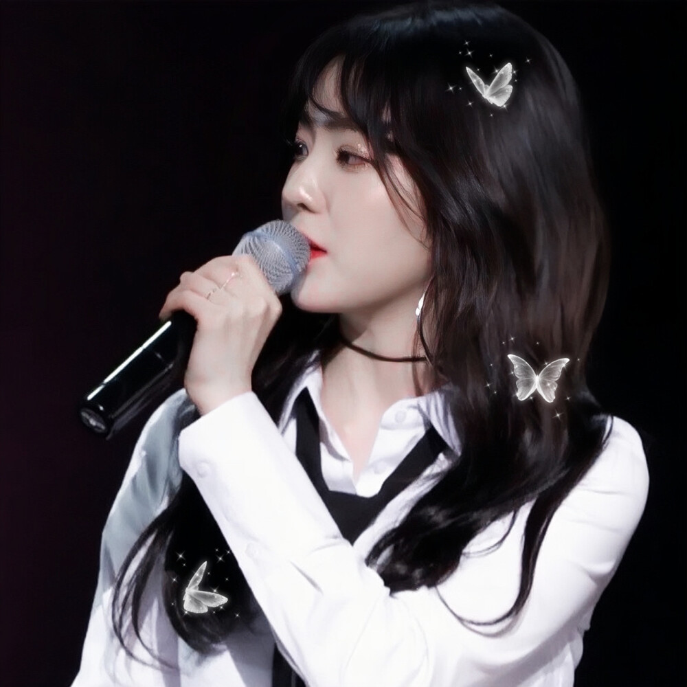 “梦醒蝴蝶时.”/裴珠泫
原截唐佳妤
