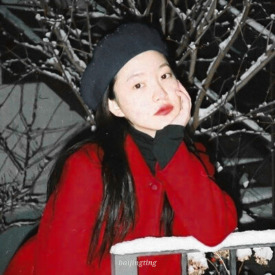 
「Snow dream under the sky—Yeri」

