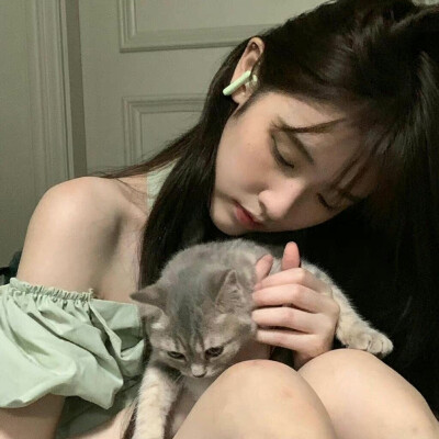 抱猫女头