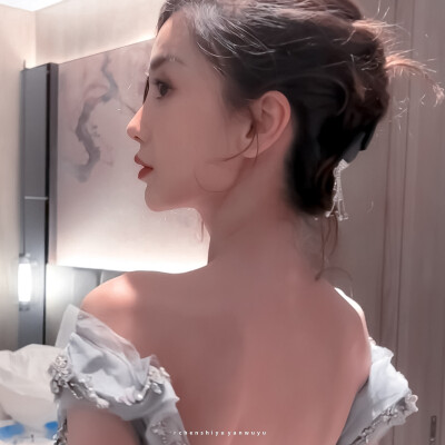 Angelababy
