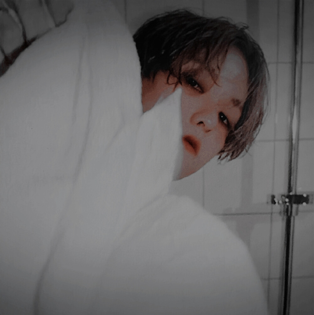 追逐名利还记得谁。