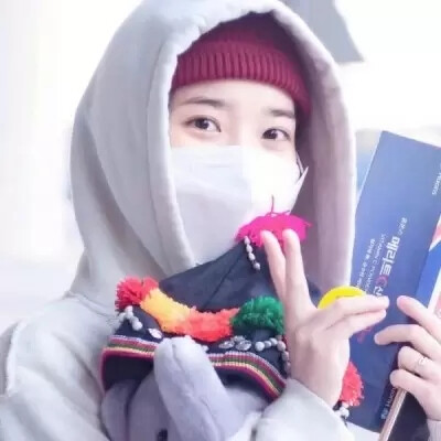 ʏ̶ᴏ̶ᴜ̶ ̶ᴡ̶ᴇ̶ʀ̶ᴇ̶ ̶ᴍ̶ʏ̶ ̶ᴇ̶ᴠ̶ᴇ̶ʀ̶ʏ̶ᴛ̶ʜ̶ɪ̶ɴ̶ɢ̶.
你曾是我的一切
