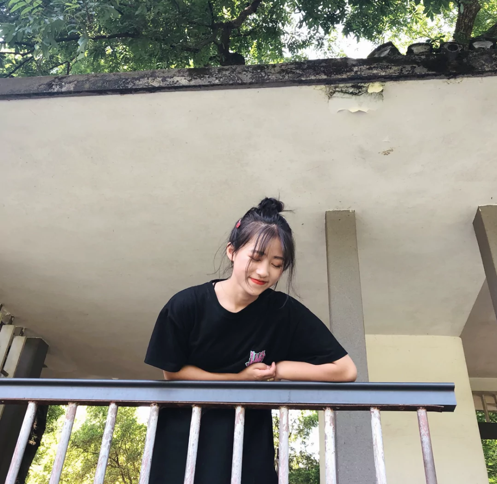 @任万万万