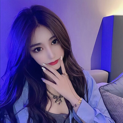 女头
喜欢点赞关注谢谢